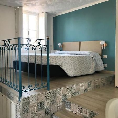 Romantico Monolocale Con Vista Sulla Torre 비제바노 외부 사진